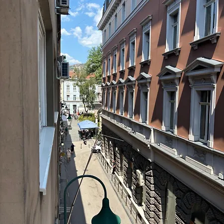 Apartman Center *